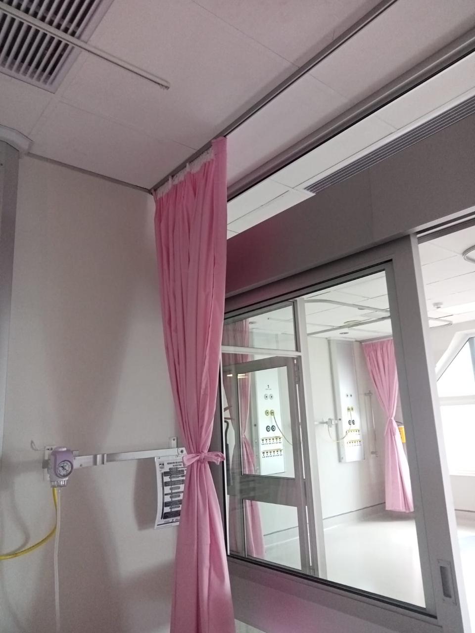 Thumbnail 5: Cubic rails installation